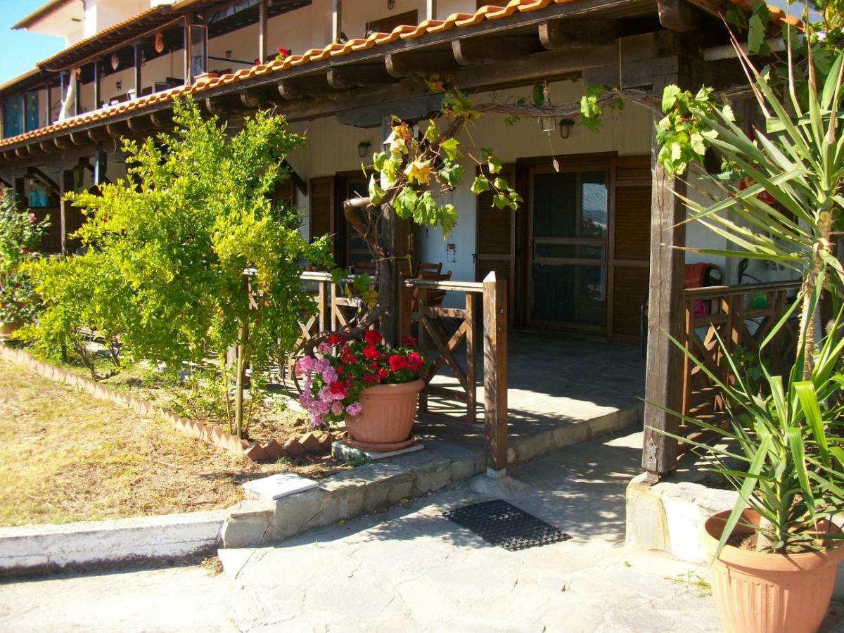 Elli'S House Villa Ierissos Exterior photo